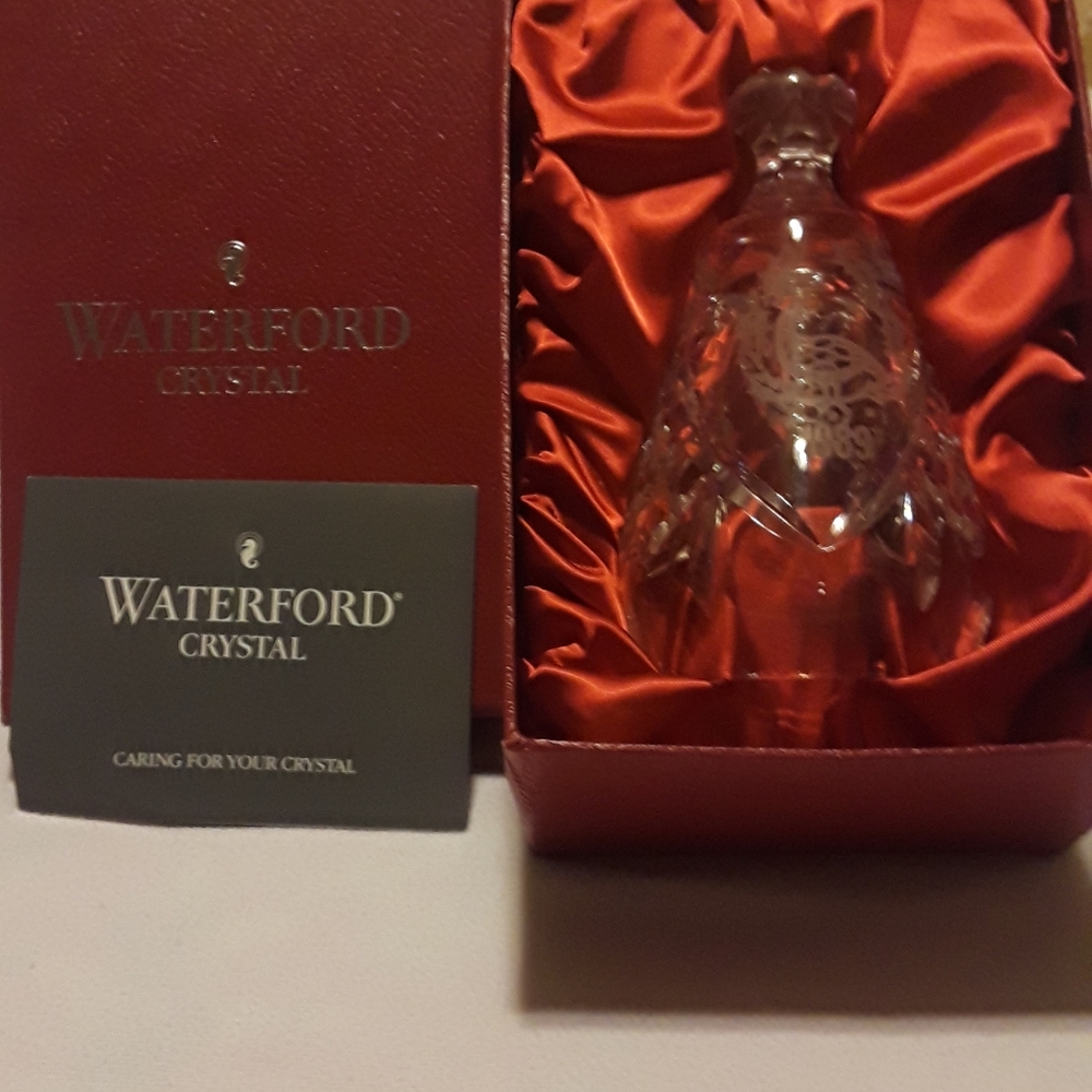 Waterford 1989 12 Days of Christmas, 6 Geese-a-Laying Crystal Holiday Bell - Picture 8 of 16